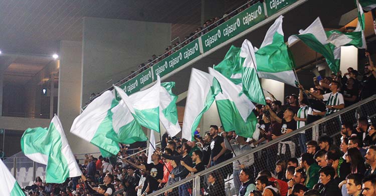 El cordobesismo en su última aparición en El Arcángel en aquel partido ante el Cartagena que lo sacó del play off.
