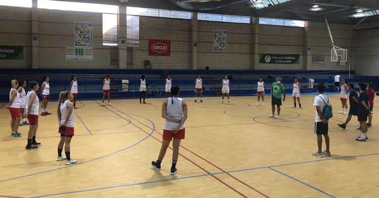 Las jugadoras del equipo en uno de sus entrenamientos