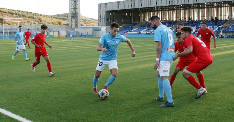 La Tercera División seguirá con normalidad, al menos por ahora. Foto: Ciudad de Lucena