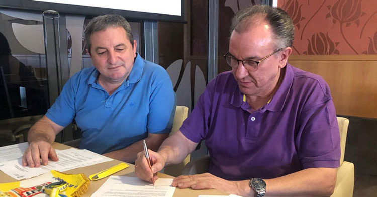 Pablo García, a la derecha, en una imagen de este verano