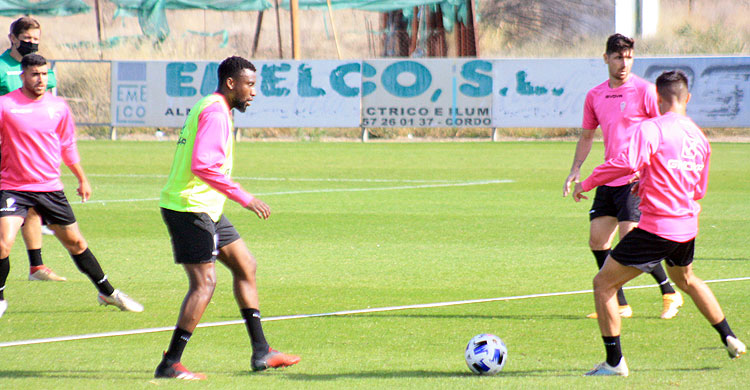 Djak Traore podría debutar con el Córdoba ante el UCAM Murcia.