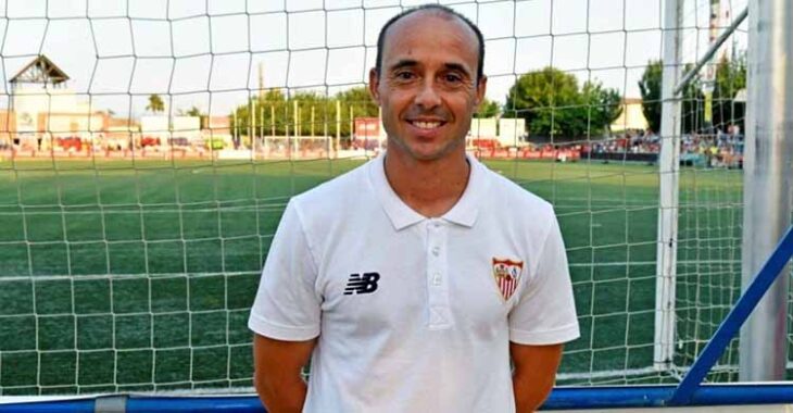 Dimas Carrasco en su última etepa vinculado al Sevilla FC en la campaña 2017-18 como técnico de su primer equipo juvenil.