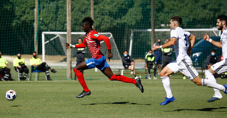 Nuha Marong en un partido del Recreativo Granada esta pretemporada. Foto: @CanteraNazari