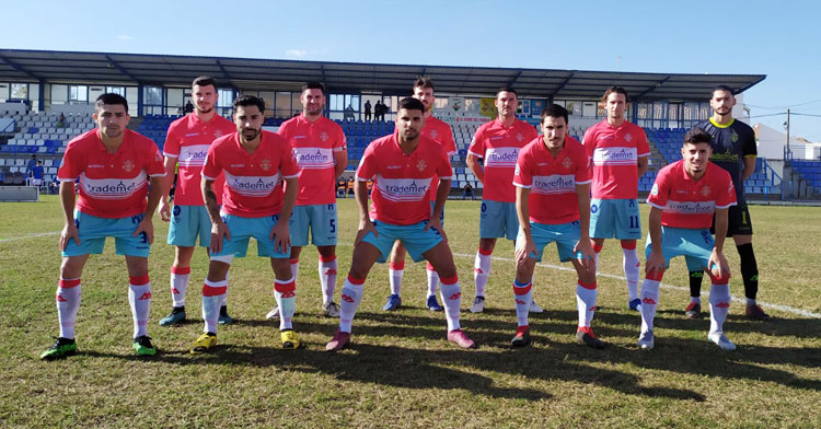El equipo inicial con el que el Atlético Espeleño afrontó su duelo contra el Écija. Foto: Atlético Espeleño