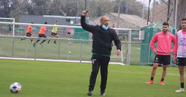 Sabas ya no tocará más el silbato en los entrenamientos del Córdoba CF.