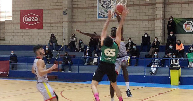 Una imagen de la primera semifinal jugada en el Colegio Cervantes. Foto: FAB Córdoba