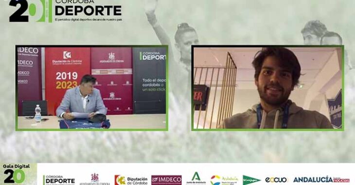 Javi Garrido participando en la Gala Digital del 20 Aniversario desde Madrid.