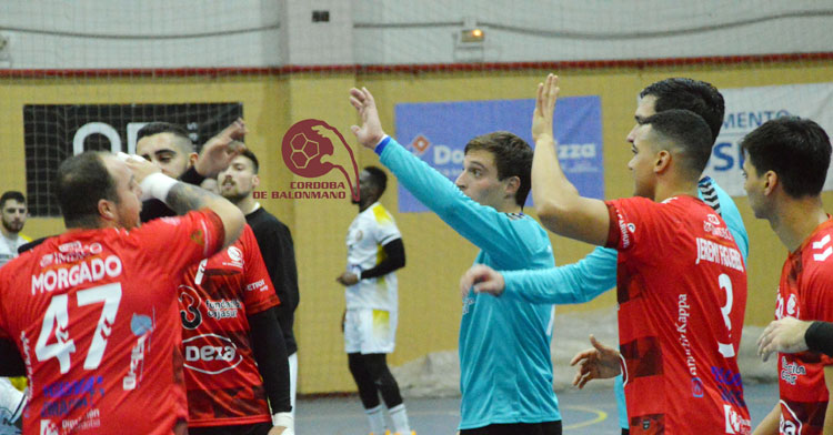Los jugadores del Cajasur Córdoba de Balonmano intentarán celebrar otro triunfo, esta vez a domicilio, para cerrar el 2020. Foto: CBM