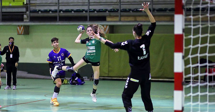 El Adesal se desfondó tras el descanso. Foto: Fran Pérez / Balonmano Adesal