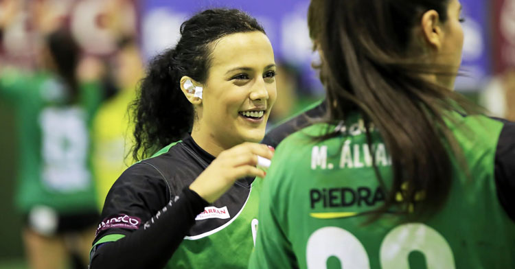 Aroa Montoro, jugadora fuensantina. Foto: Fran Pérez / Balonmano Adesal