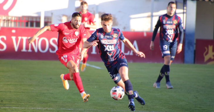 El cuadro murciano viene de empatar en casa contra el Linares. Foto: Pascual Aguilera / Yeclano Deportivo