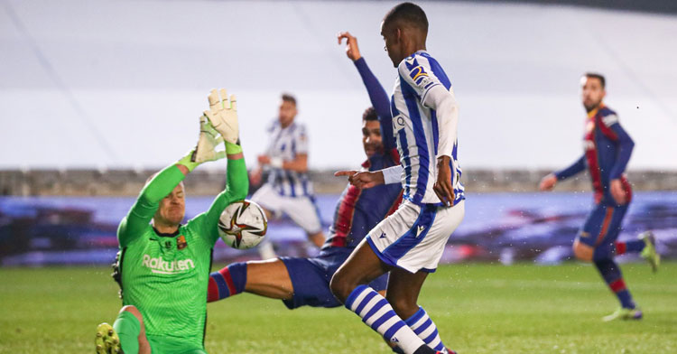 Ter Stegen dio medio pase del Barcelona a la final de la Supercopa.