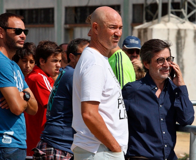 Carlos González en la Ciudad Deportiva junto a Rafa Berges.