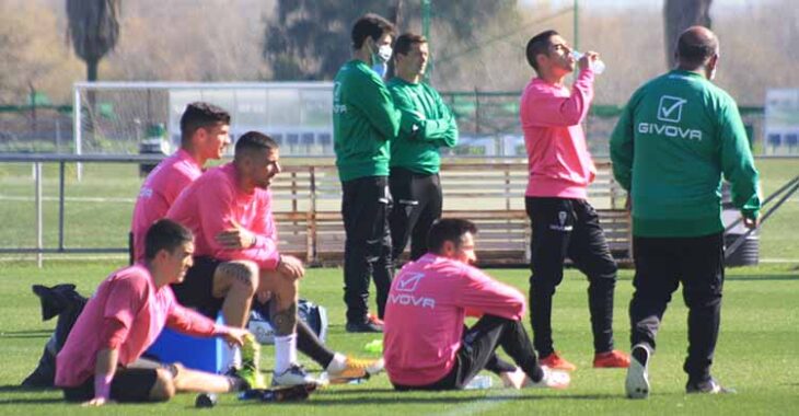 Jesús Álvaro y Carlos Valverde se unirán al grupo con normalidad el miércoles, mientras la lesión Xavi Molina no parece revestir importancia.