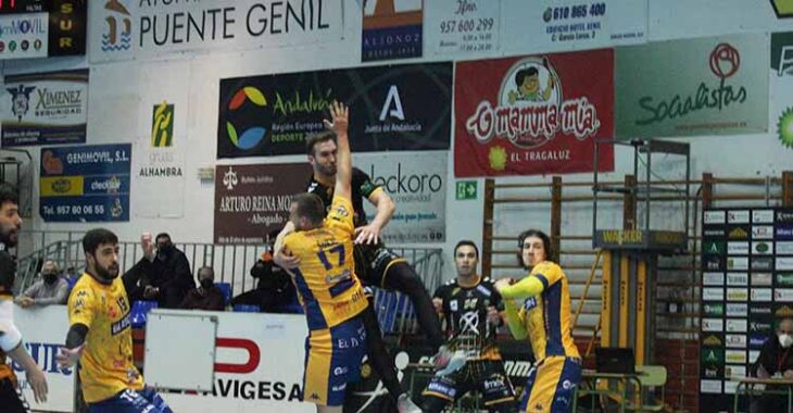 Mitic sumó en defensa y en ataque ante el Villa de Aranda.