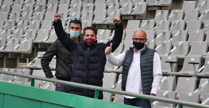 La afición blanquiverde volvía al estadio. Autor: Paco Jiménez.