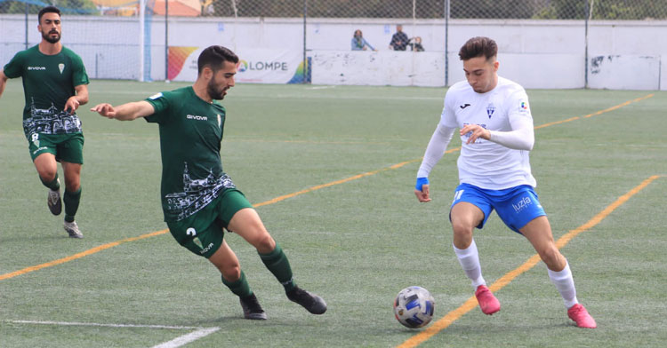 El Córdoba B naufragó en el Antonio Almendro. Foto: Castilleja CF