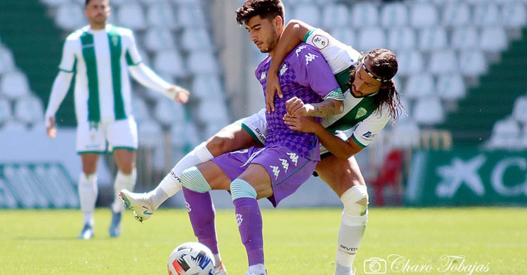 Mario Ortiz en el partido contra el Betis Deportivo. Foto: Charo Tobajas / CCF