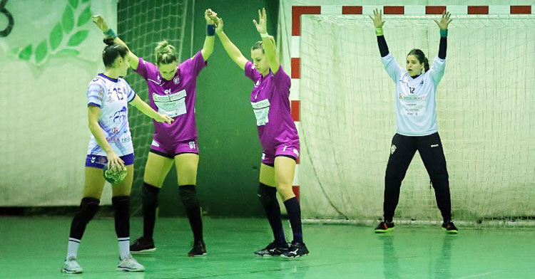 El trabajo defensivo será importante en Lasesarre. Foto: Fran Pérez / Balonmano Adesal