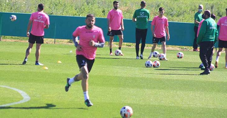 Xavi Molina este miércoles durante el entrenamiento en la Ciudad Deportiva.