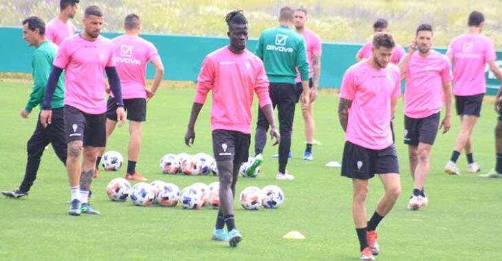 Djetei, tras cumplir un partido de sanción, será una de las novedades del once en Cádiz.