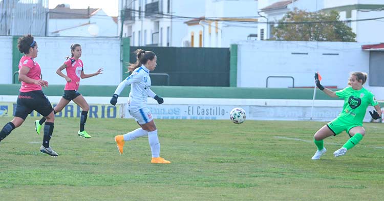Un lance del Pozoalbense 0-1 Alhama.