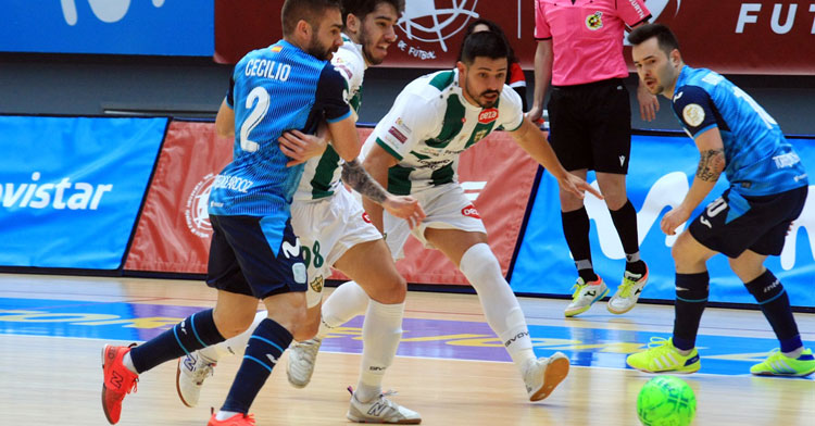 Jesús Rodríguez en un lance del duelo frente al Movistar Inter. Foto: Córdoba Futsal
