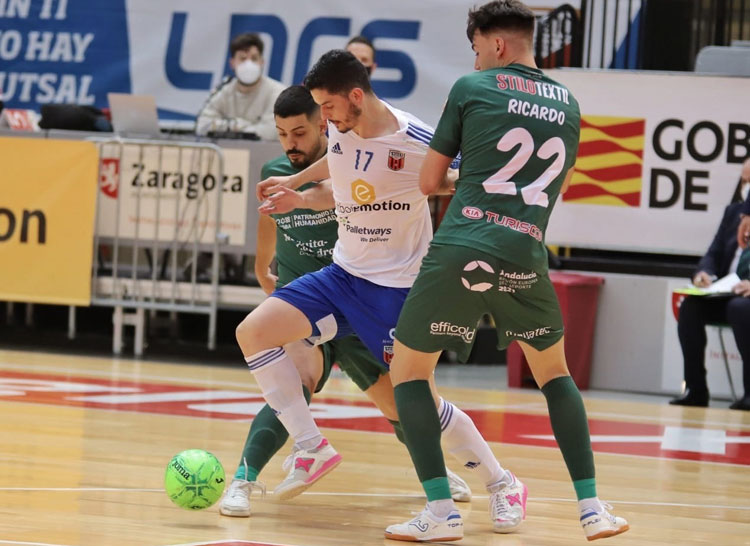 Jesús Rodríguez y Ricardo trabajando en defensa. Foto: Jorge Vicioso