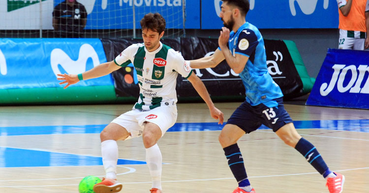 Pablo del Moral en un lance del duelo en Torrejón contra el Movistar Inter. Foto: Córdoba Futsal