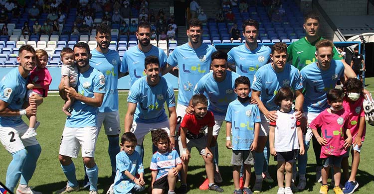 El once del Ciudad de Lucena ante el Ceuta.