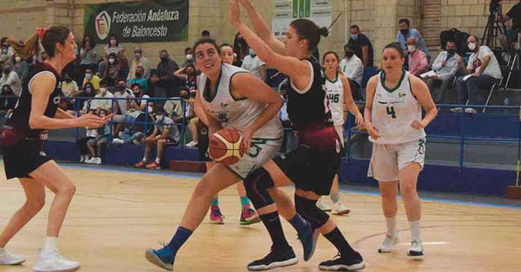 Una imagen del partido entre Dobuss Córdoba Basket y Náutico de Sevilla.
