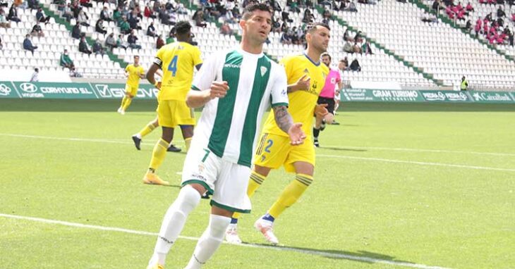 Willy en el último partido de la temporada ante el Cádiz B.