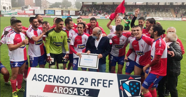 La alegría de los vencedores de la final del play-off en Galicia. Foto: Arosa
