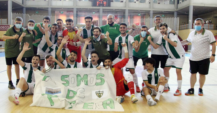 La felicidad tras el ascenso blanquiverde. Foto: Córdoba Futsal