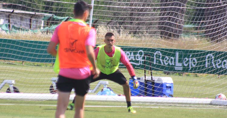 Edu Frías en uno de los últimos entrenamientos en la Ciudad Deportiva.