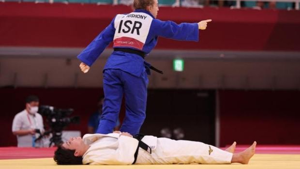 Hundida. Así se quedó Julia Figueroa tras caer ante la israelí Rishony en los Juegos Olímpicos de Tokio.