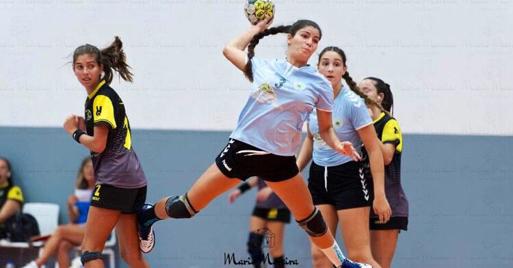Clara Robayo cañoneando en una acción ofensiva. Foto: Mario Moreira