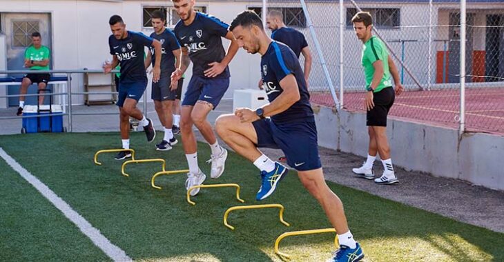 Hugo Díaz pasando los test físicos con el Linares previos al primer día de pretemporada.