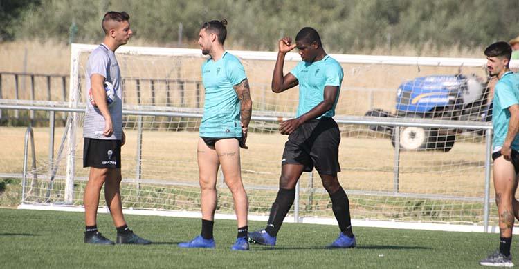 Mosquera entrenando con el Córdoba en pretemporada