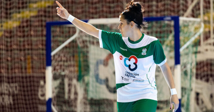 Rocío Gracia en un partido con el Cajasur Deportivo. Foto: Ismael Urbano