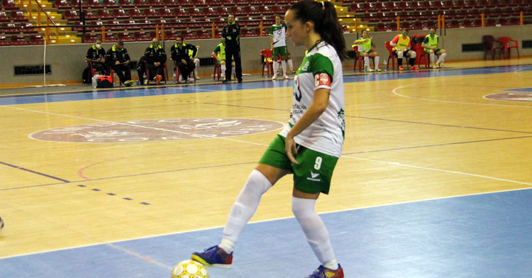 Marixu Romero en un partido en Vista Alegre. Foto: Oly Colón