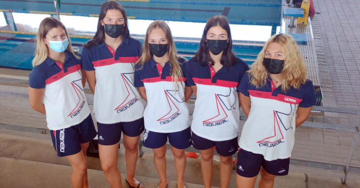 Nadadoras del Navial en Las Palmas. Foto: FAN