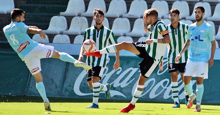 El derbi entre Córdoba B y Ciudad de Lucena quedó atrás y llegan nuevas y complicadas batallas. Foto: CCF