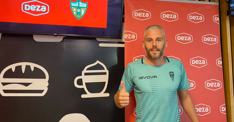 Miguelín en su puesta de largo oficial. Foto: Córdoba Futsal