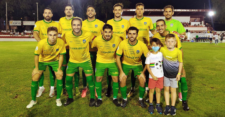 El once vinícola en Chiclana. Foto: Montilla CF