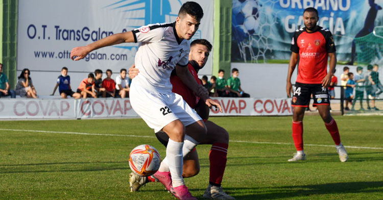 El Pozoblanco se llevó tres puntos fundamentales en inferioridad. Foto: CD Pozoblanco
