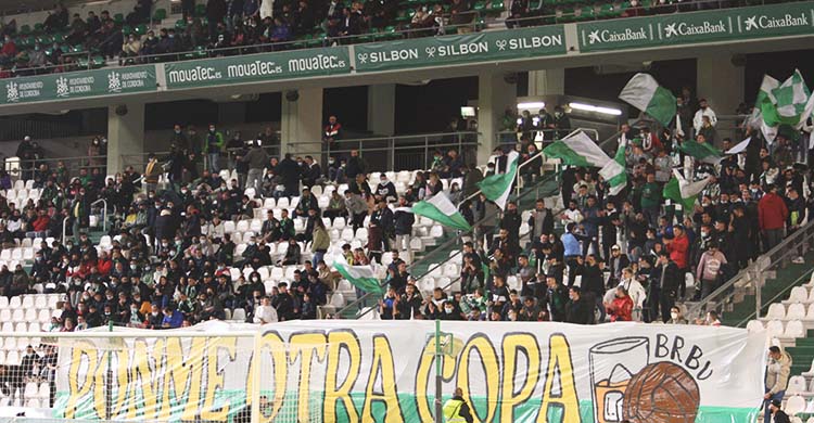 Los Brigada Blanquiverdes volvieron a pedir más para su Córdoba.