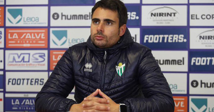 Mario Sánchez en una imagen de esta temporada en sala de prensa. Foto: CD Guijuelo