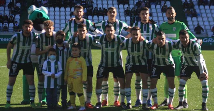 El once del Córdoba que goleó al Panadería Pulido.