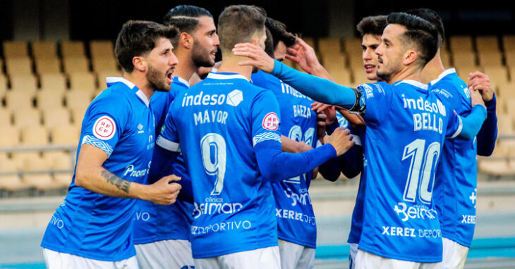 Los azulinos celebrando su tanto frente al Antequera. Foto: Xerez Deportivo FC